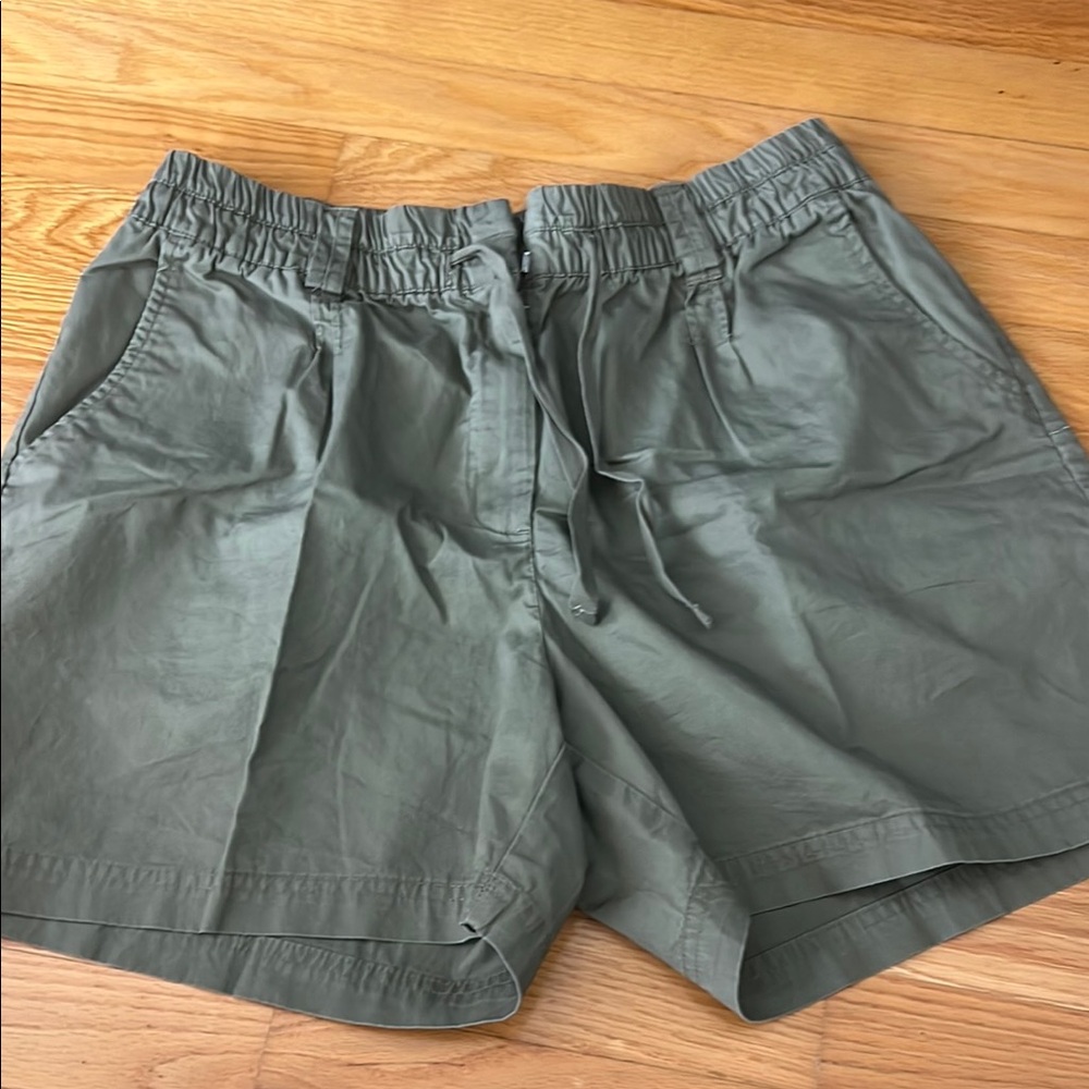 Covington Olive Green Women's Shorts